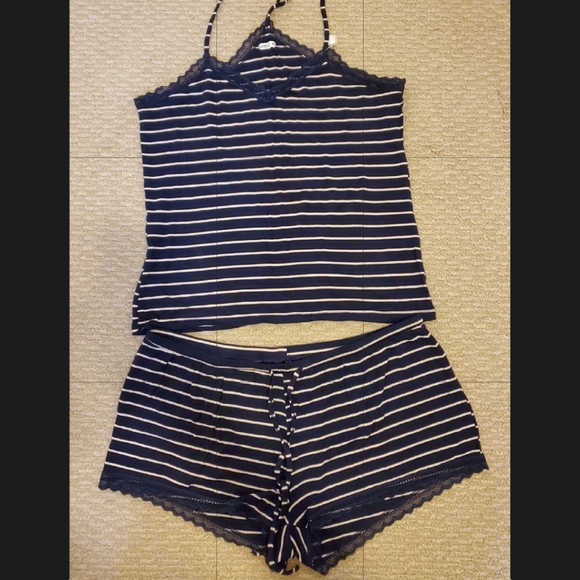 Pajama sets - Picture 5 of 8